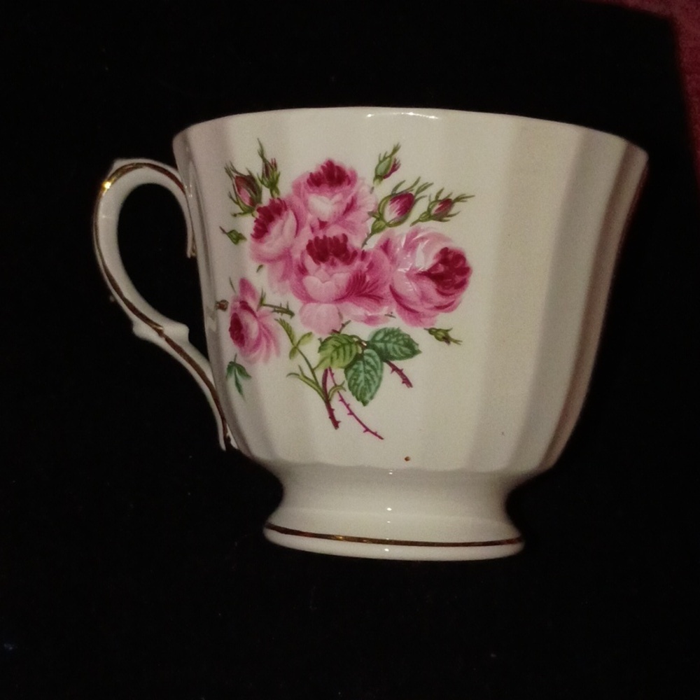Floral Teacup and Saucer Set Duchess Bone China England - Picture 4 of 9